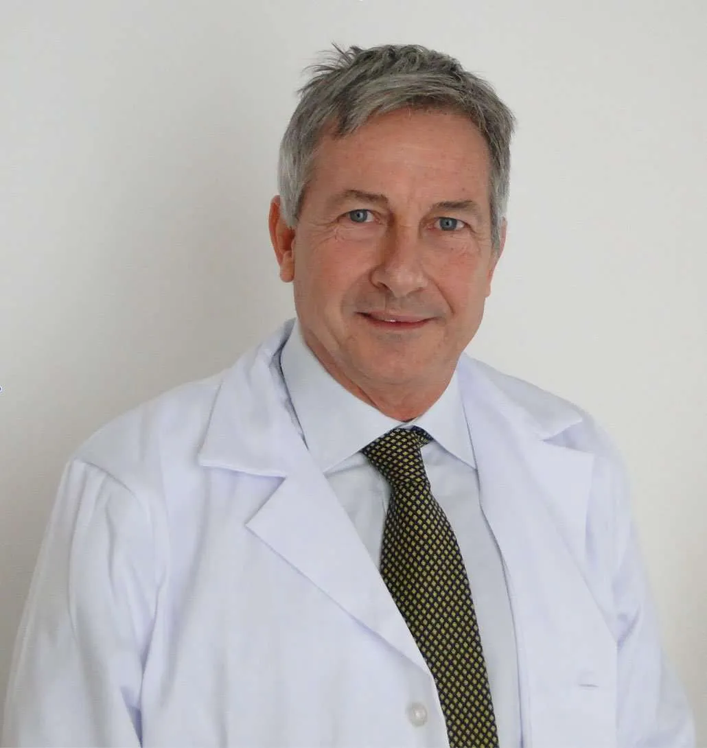 Dr. Ricardo Valenzuela Paz, Farmacólogo Clínico (Investigación de Suplementos)